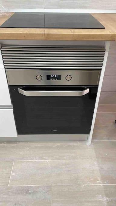 Planta Baja Moderna Y Nueva A Estrenar En El Centro Ciudad 2 Habitaciones Y 2 Banos Elche Ngoại thất bức ảnh